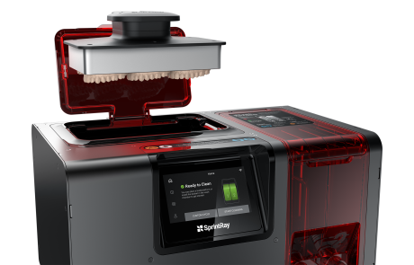 SprintRay ProWash S open chamber with dental models